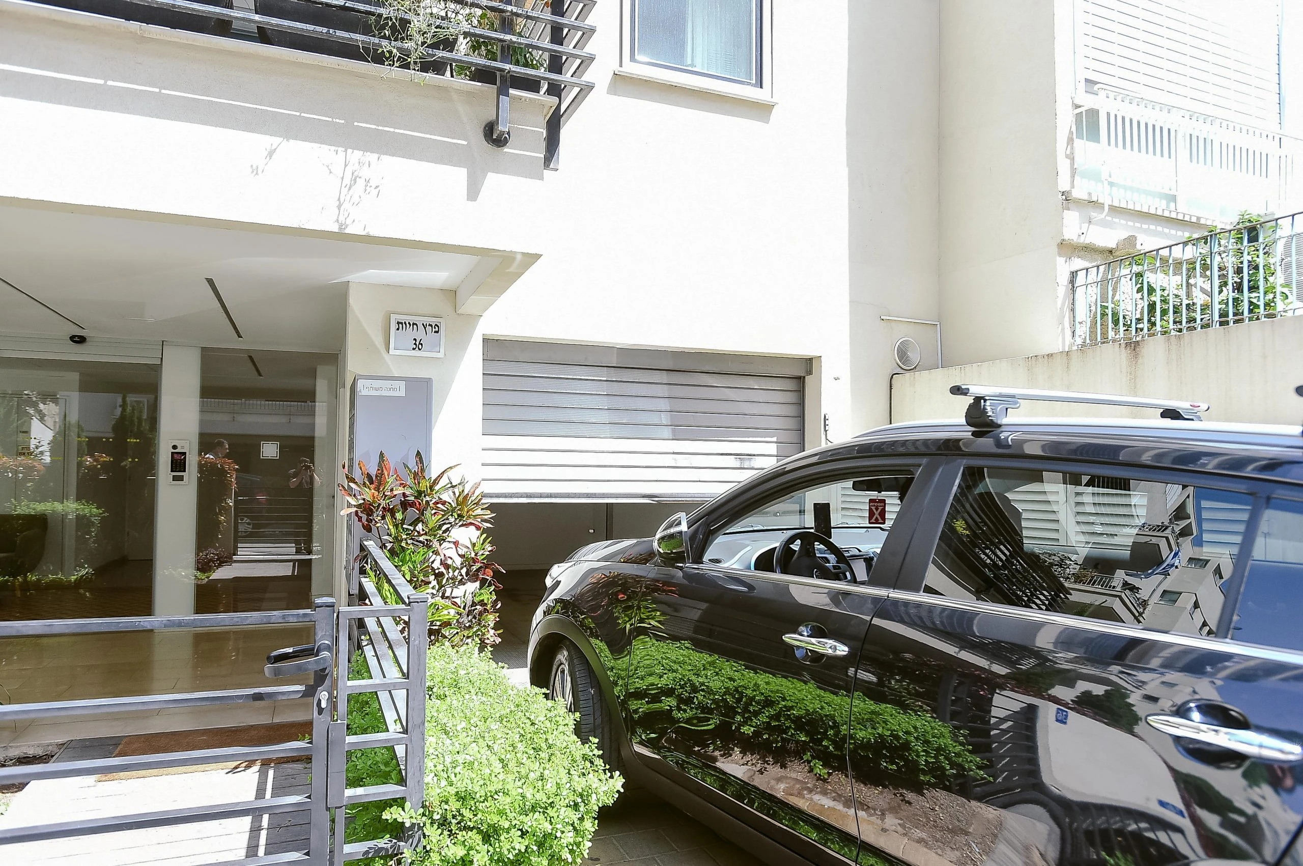 Parking Set Automated Parking Entrance