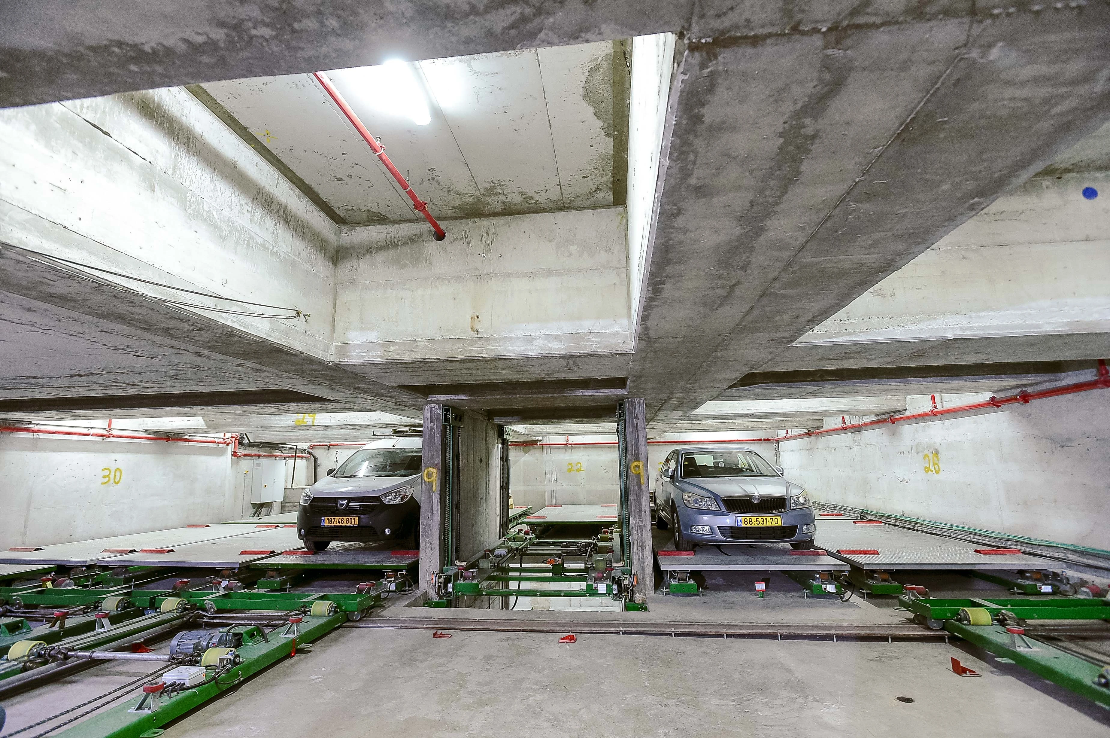 Parking Set Daily Operation
